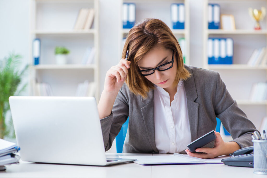 6 Great Reasons To Outsource Your Payroll